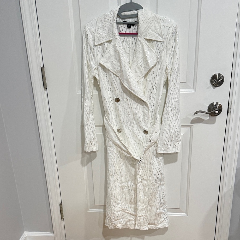 Elegant White Lace Women's Trench Coat